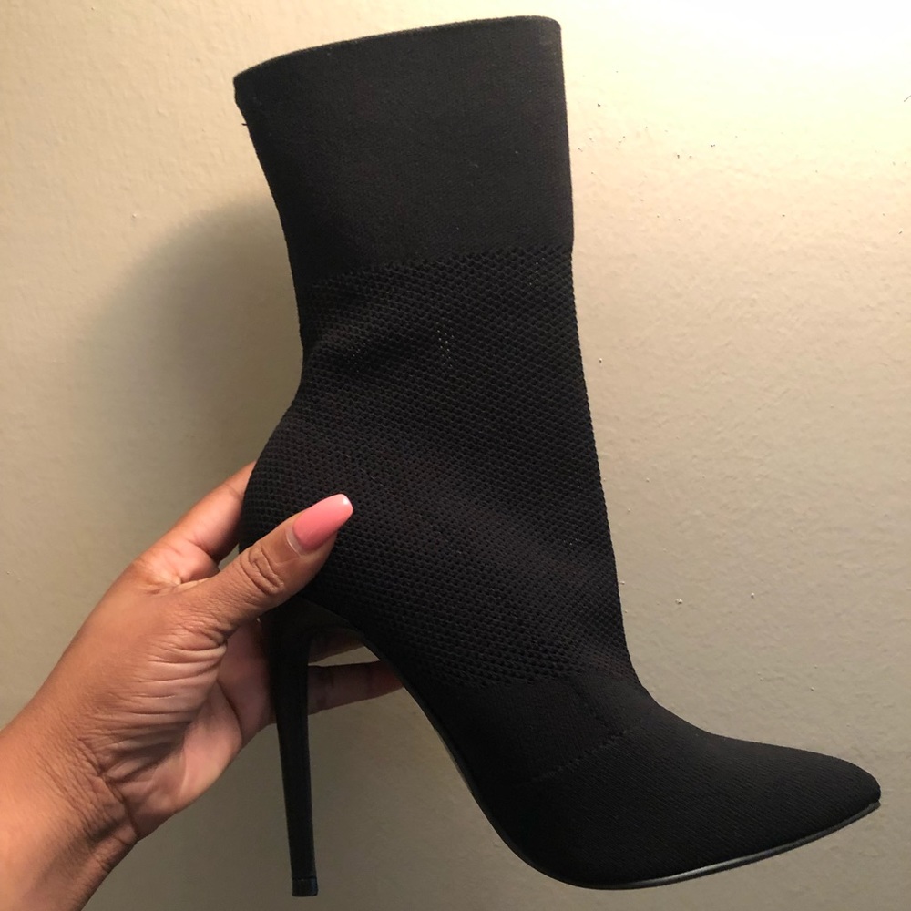 Steve Madden Century Black Bootie